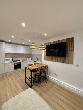 PIER House - Luxury seafront, Newly renovated!